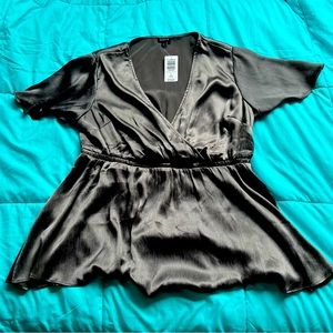 Torrid size 2 (18/20) top new with tags!